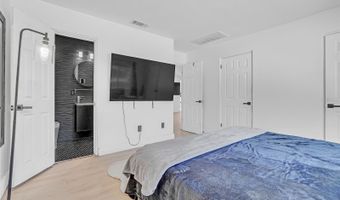 733 OVERLOOK Dr, Apopka, FL 32703