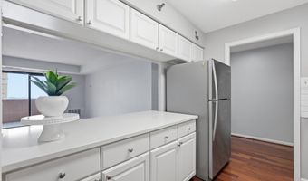 1301 N COURTHOUSE Rd 1610, Arlington, VA 22201
