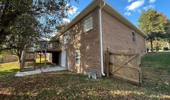 104 Autumn Hill Ct, Archdale, NC 27263