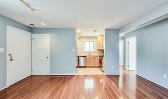 8923 BATTERY Pl 24, Bethesda, MD 20814