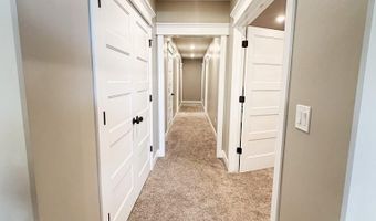 6560 E Crown Cres, Ammon, ID 83406