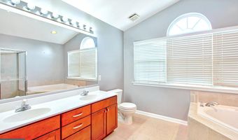 9902 WOODVIEW Dr, Bowie, MD 20721