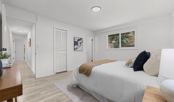 4819 Likini St, Honolulu, HI 96818