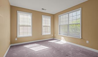 1509 FERAL DAE Ln 102, Annapolis, MD 21409