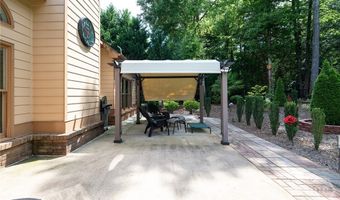 217 Falling Shoals Dr, Athens, GA 30605