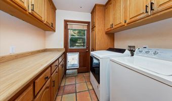 9060 Yucca Hills Rd, Agua Dulce, CA 91390