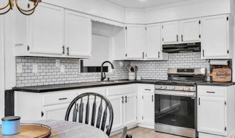 504 Holly Blvd, Bayville, NJ 08721