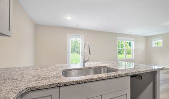 97 Coachman Ln, Autryville, NC 28318