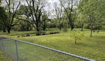 23 B St, Bay Springs, MS 39422