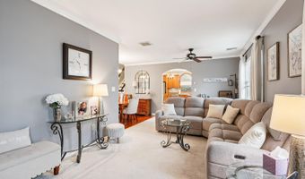 15 5th Ave, Avenel, NJ 07001