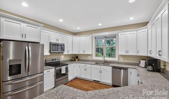 14 Wood Path Ln, Arden, NC 28704