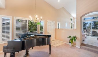 2016 Stonefield Ln, Santa Rosa, CA 95403