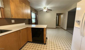 1111 Norwood Dr, Ashtabula, OH 44004