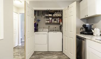 11 Cedarbrook Townhouse 11, Brookfield, CT 06804