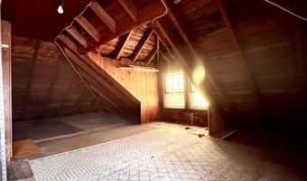104 7th St, Bangor, ME 04401