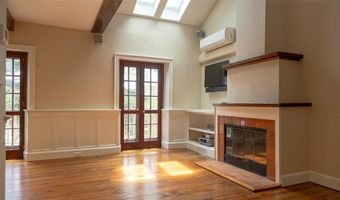 113 Coggeshall Ave, Newport, RI 02840