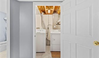 9557 Cantwell Dr, Affton, MO 63123