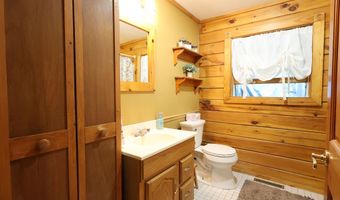 454 E Shore Dr, Adirondack, NY 12808