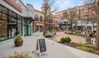 2504 WASHINGTON Blvd, Arlington, VA 22201