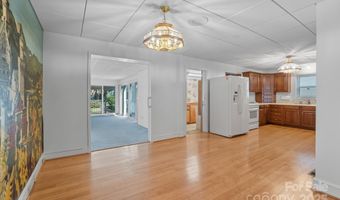 955 Hickory Nut St, Charlotte, NC 28205