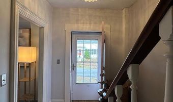 68 Park St, Belfast, ME 04915