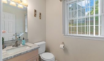 22 Fiske Rd, Ashland, MA 01721