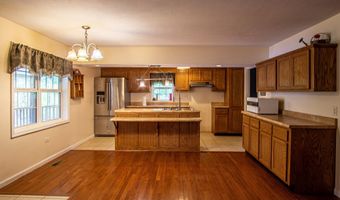 800 Pond Lick Rd, Annville, KY 40402