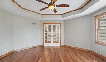 618 E 1714 Rd, Baldwin City, KS 66006