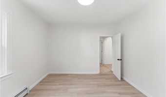 26 Alto St, Cranston, RI 02920