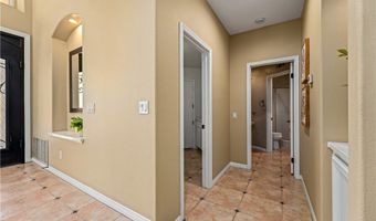 7520 E Toyon Ln, Anaheim, CA 92808