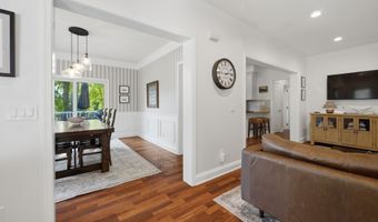 16 Blueberry Hill Rd, Bridgewater, CT 06752