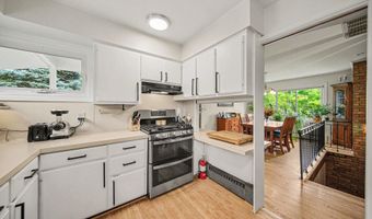 1815 Arbordale St, Ann Arbor, MI 48103