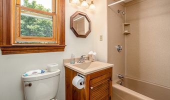 40 Washington St, Ayer, MA 01432