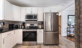 113 BIRCHWOOD Rd, Blakeslee, PA 18610