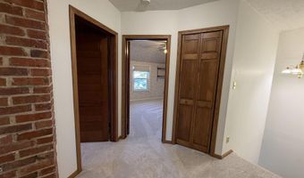 709 N St, Aurora, NE 68818