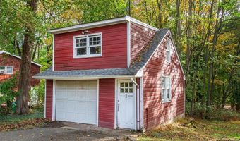 723 W Crescent Ave, Allendale, NJ 07401