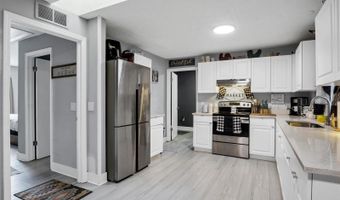 212 PIKE St, Auburndale, FL 33823