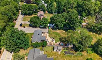 26 Algerine St, Berkley, MA 02779