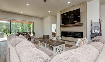 21696 Lawrence 1230, Aurora, MO 65605