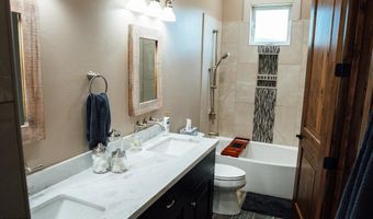 29 WHITE POINT Rd, Cora, WY 82925
