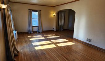 908 E 9th St, Atlantic, IA 50022