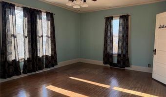 3317 Jackson St, Alton, IL 62002