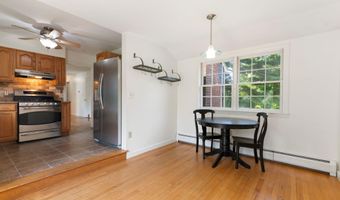 138 Wantastiquet Dr, Brattleboro, VT 05301
