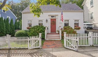 27 King St, East Greenwich, RI 02818