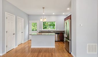 3 Riverview Ct 3, Brookfield, CT 06804