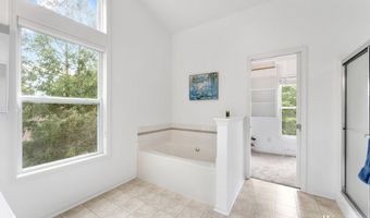926 Dogwood Meadows Dr SE 45, Ada, MI 49301