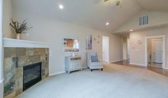 21022 JENNY MARIE Ln, Aurora, OR 97002