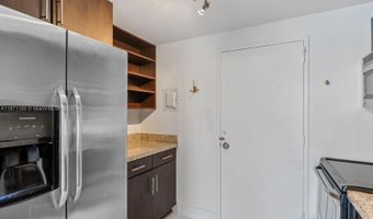 9800 W Bay Harbor Dr 308, Bay Harbor Islands, FL 33154