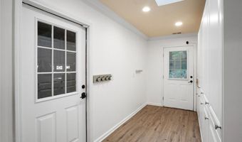 516 Philadelphia Ln, Woodstock, GA 30189