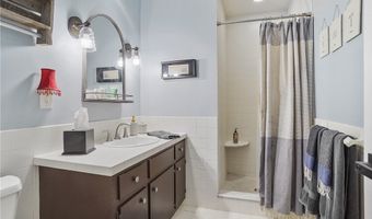 889 Eaton Ave, Akron, OH 44303